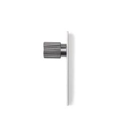 POMO ALUMINIO MODELO ARPA PLATE CON PLACA ACABADOS DISPONIBLES EFECTO INOX, NEGRO CEPILLADO Y LATON CEPILLADO ACABA